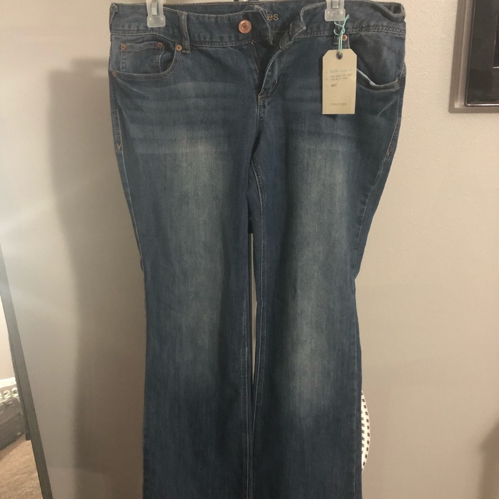 Maurices Jean’s - Never Worn still with tags on